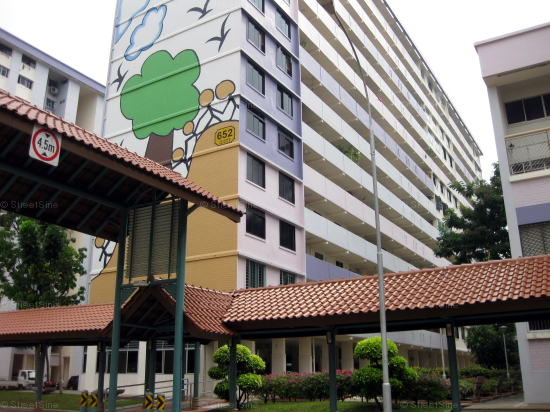 Hougang Avenue 8 thumbnail photo